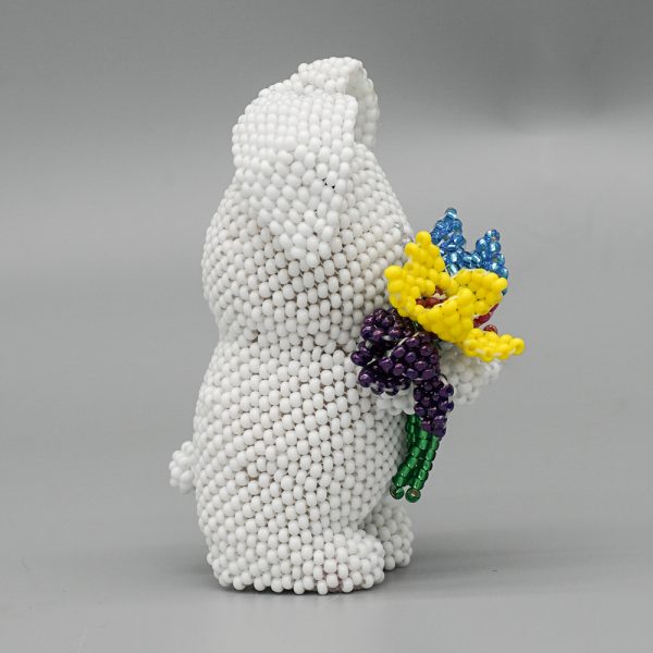 BUNNY HOLDING BOUQUET OF FLOWERS BEADED by RONDA DOSEDO – ZUNI - Image 4